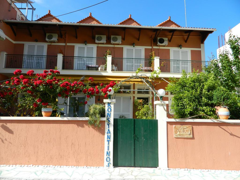 Konstantinos Apartments Agia Efimia Extérieur photo