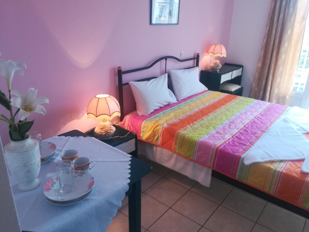 Konstantinos Apartments Agia Efimia Extérieur photo